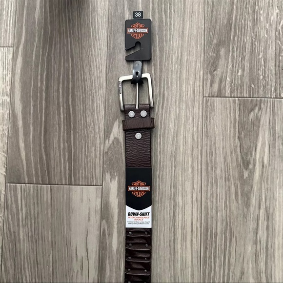 ✔️HARLEY DAVIDSON MENS STUDDED AND RIBBED LEATHER BELT - Picture 8 of 9